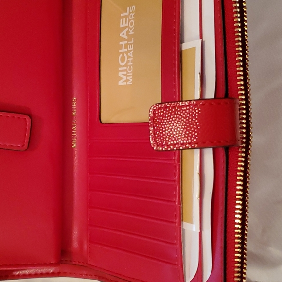 Michael Kors wallet - Picture 3 of 8